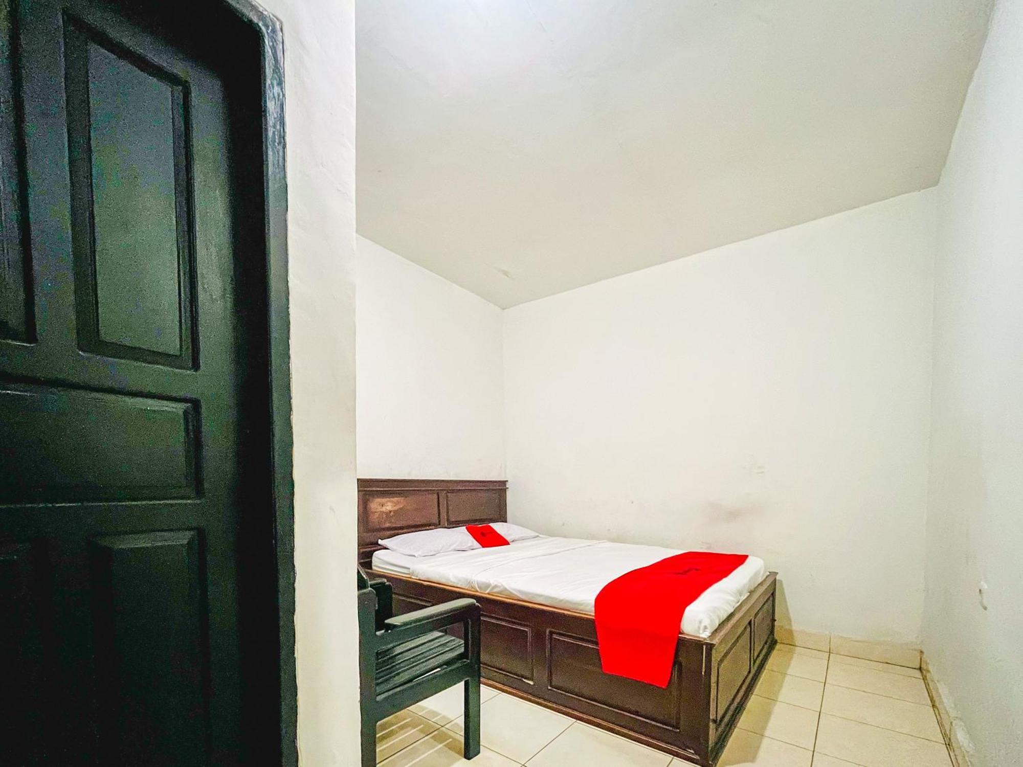Hotel Reddoorz At Krisan Kendari Pulupanda Zewnętrze zdjęcie