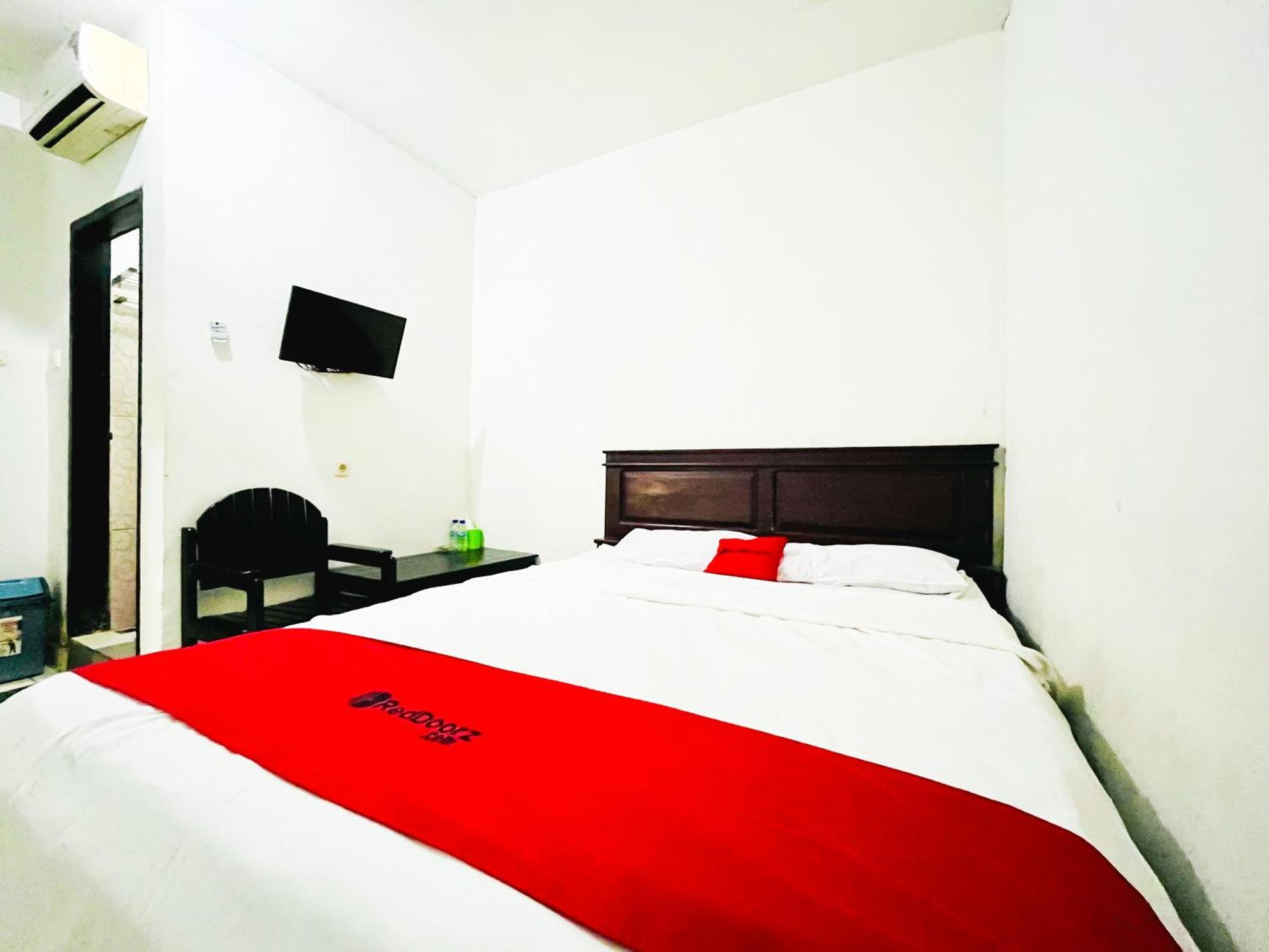 Hotel Reddoorz At Krisan Kendari Pulupanda Zewnętrze zdjęcie