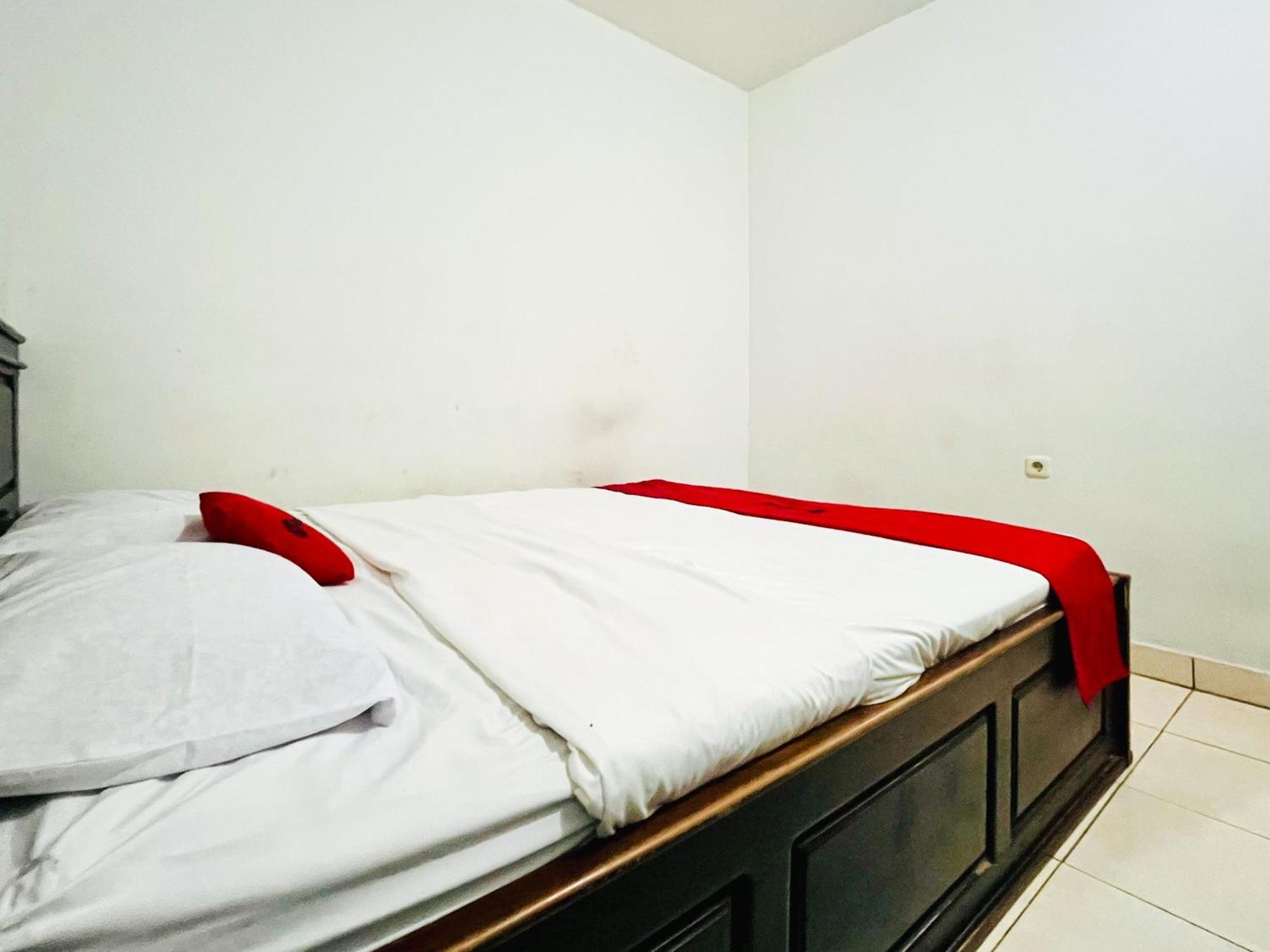 Hotel Reddoorz At Krisan Kendari Pulupanda Zewnętrze zdjęcie