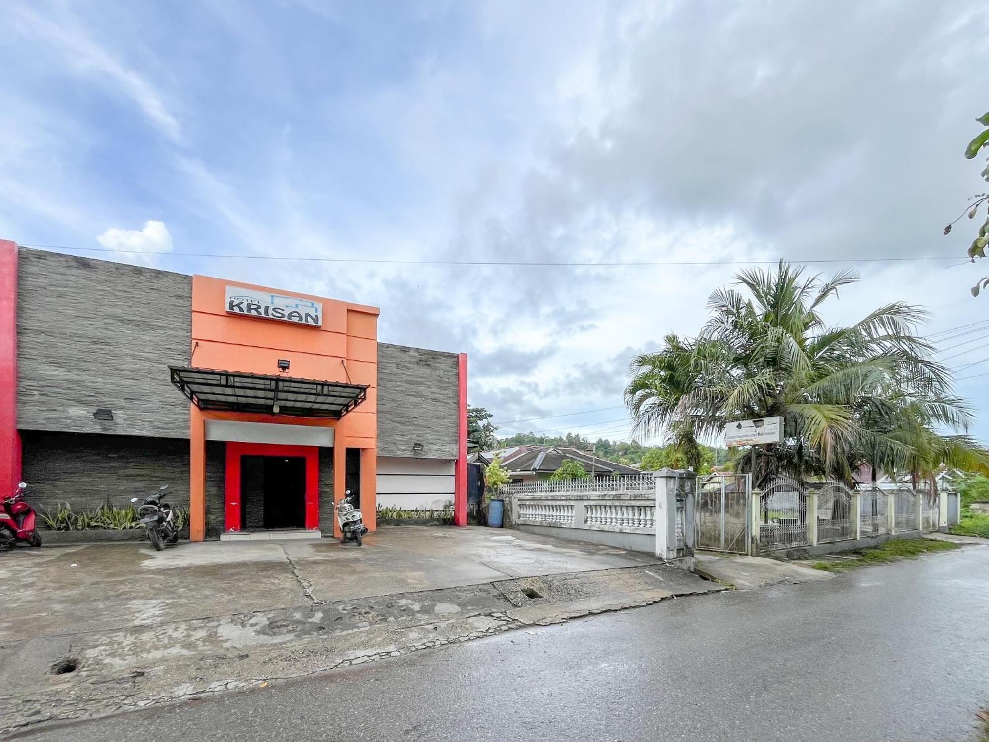 Hotel Reddoorz At Krisan Kendari Pulupanda Zewnętrze zdjęcie